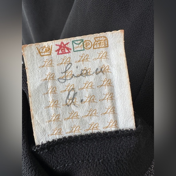 Vintage Lori Ann Montreal - Black Asymmetrical Dress - Shoulder Detail -Size 7-8 - Picture 7 of 9